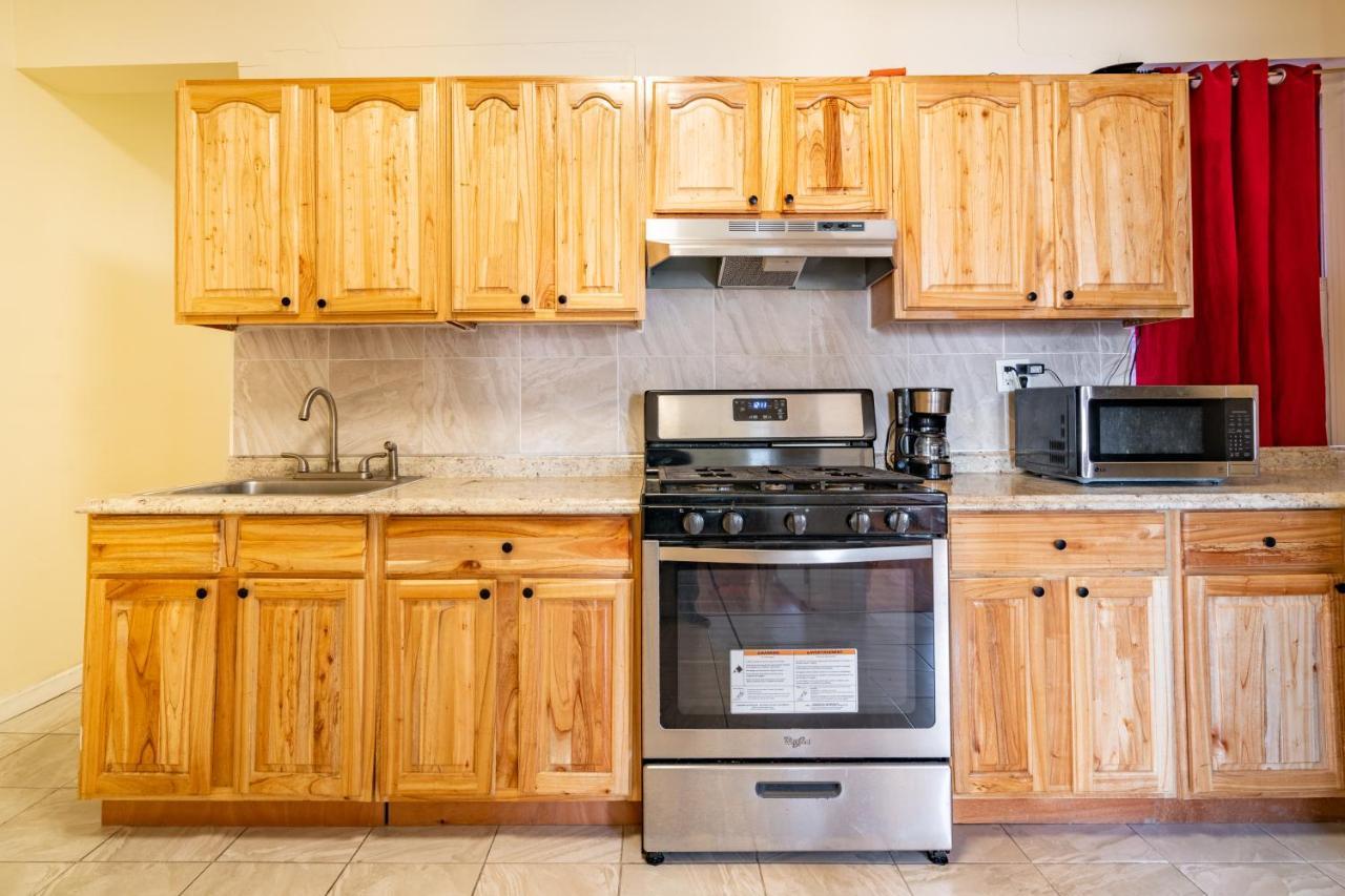 Empire Blvd Guest House New York Ngoại thất bức ảnh