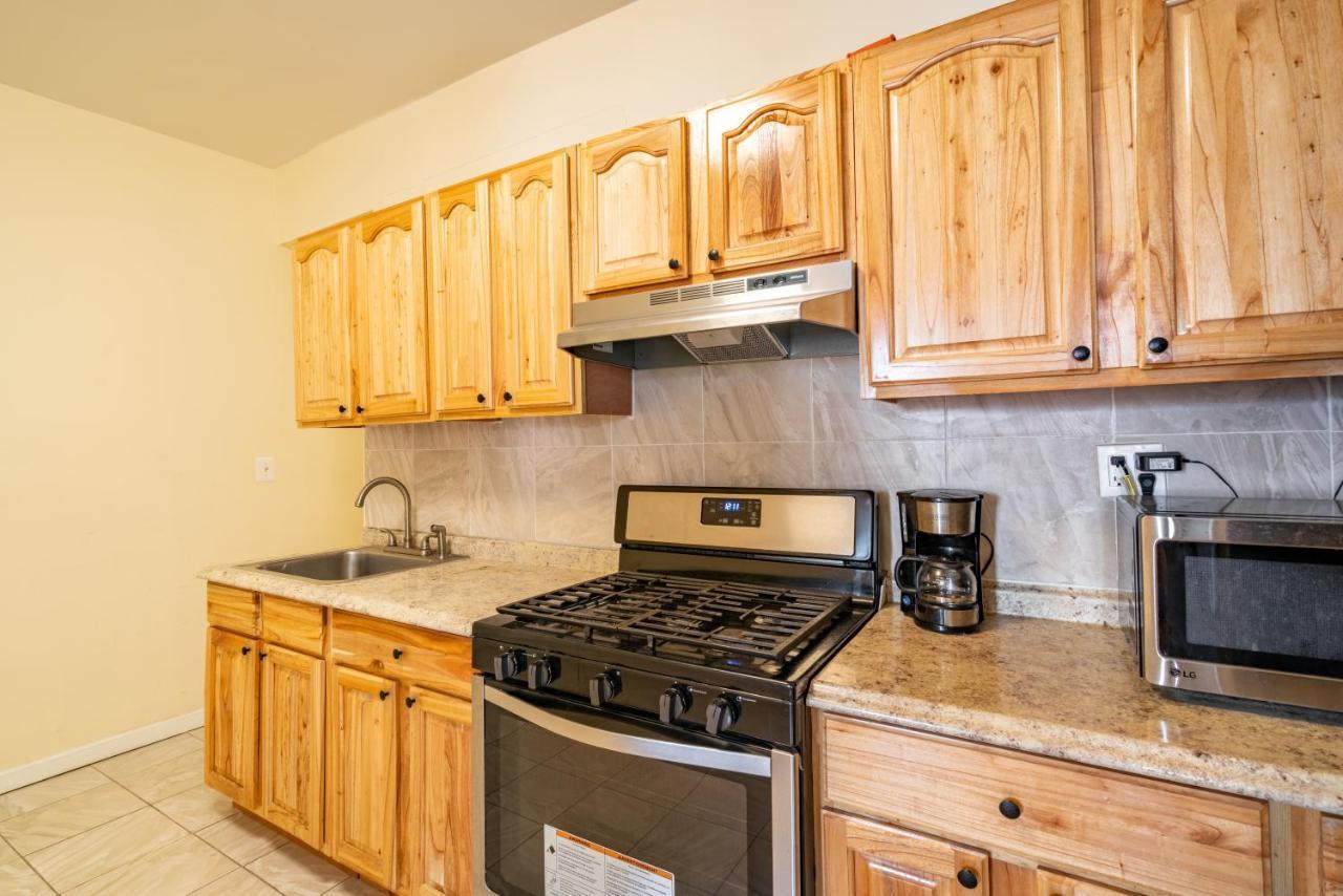 Empire Blvd Guest House New York Ngoại thất bức ảnh