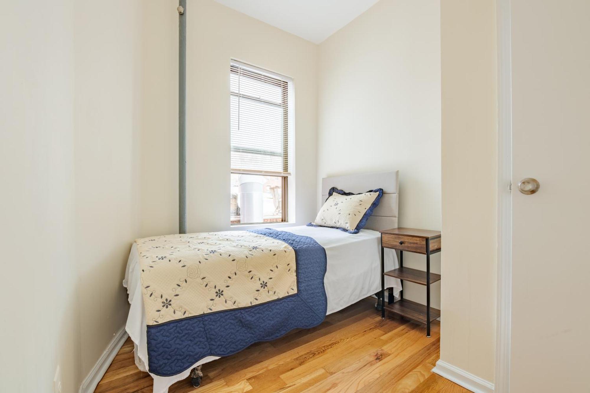 Empire Blvd Guest House New York Ngoại thất bức ảnh