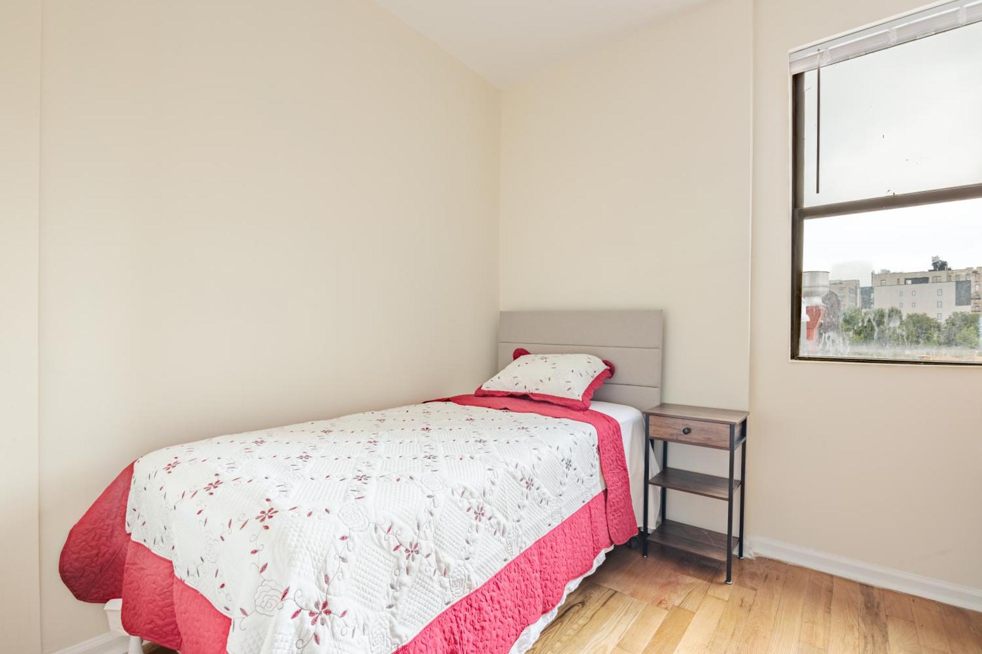 Empire Blvd Guest House New York Ngoại thất bức ảnh