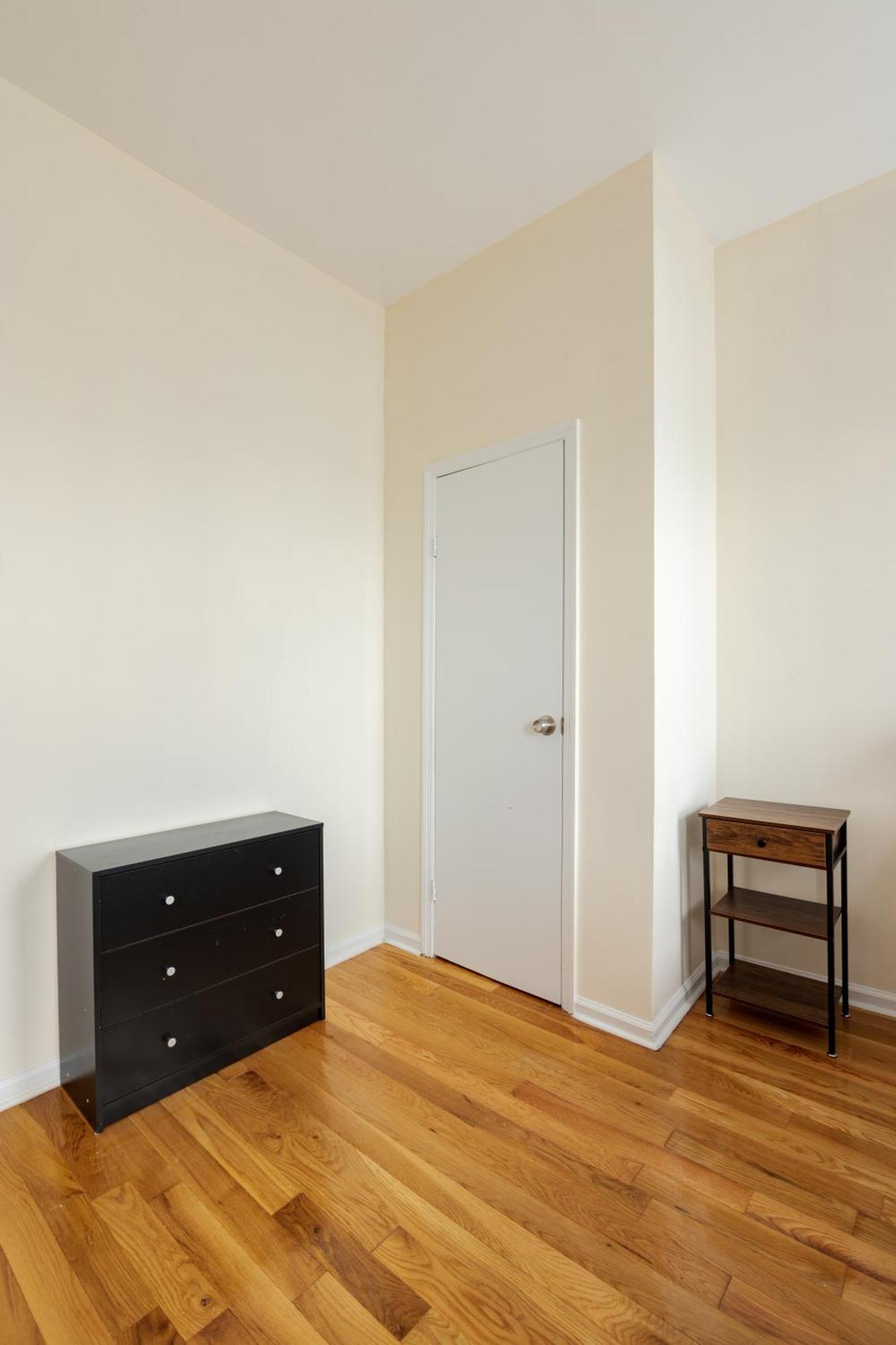 Empire Blvd Guest House New York Ngoại thất bức ảnh