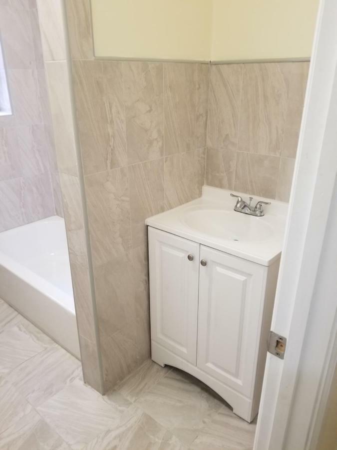 Empire Blvd Guest House New York Ngoại thất bức ảnh
